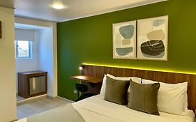 122 Plaza Apartahotel